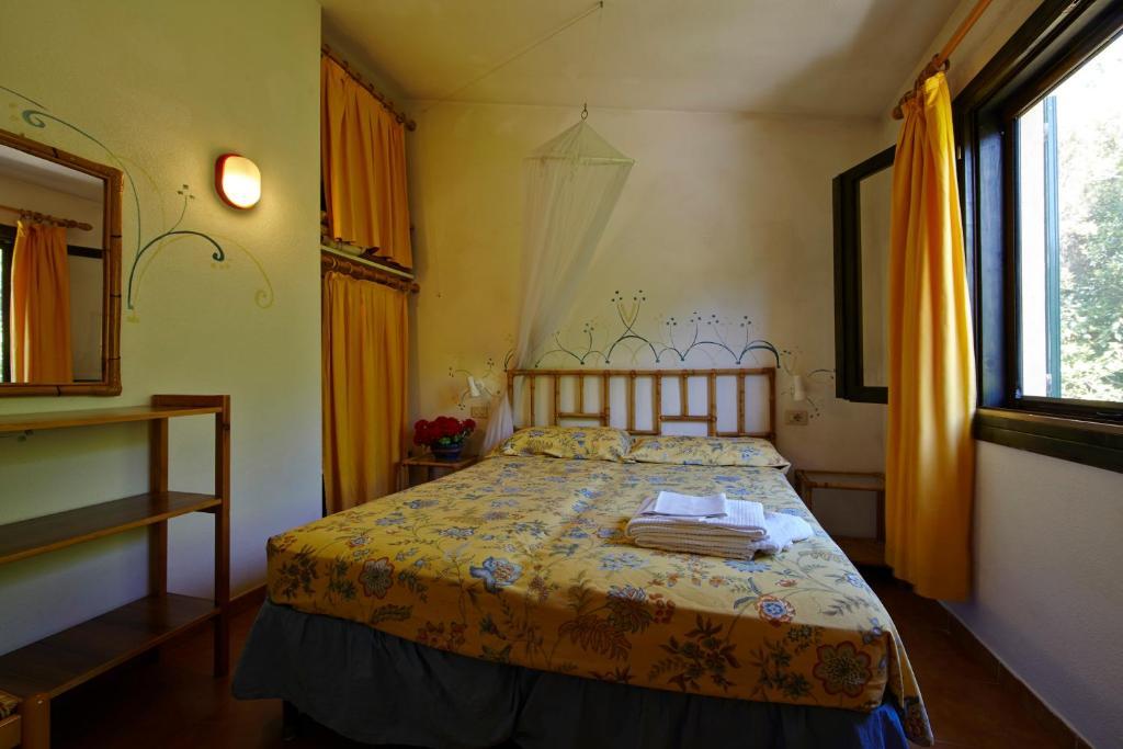 Residence Baia Salinedda Capo Coda Cavallo Esterno foto