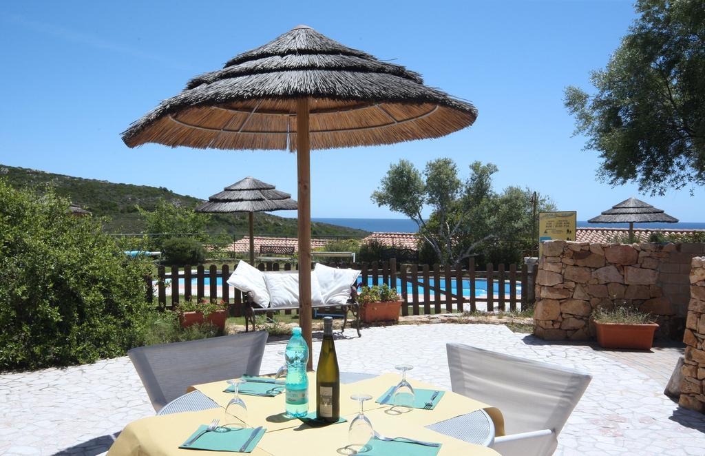 Residence Baia Salinedda Capo Coda Cavallo Esterno foto