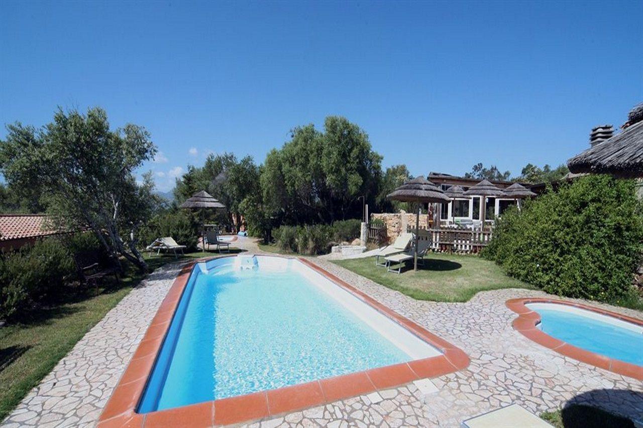 Residence Baia Salinedda Capo Coda Cavallo Esterno foto