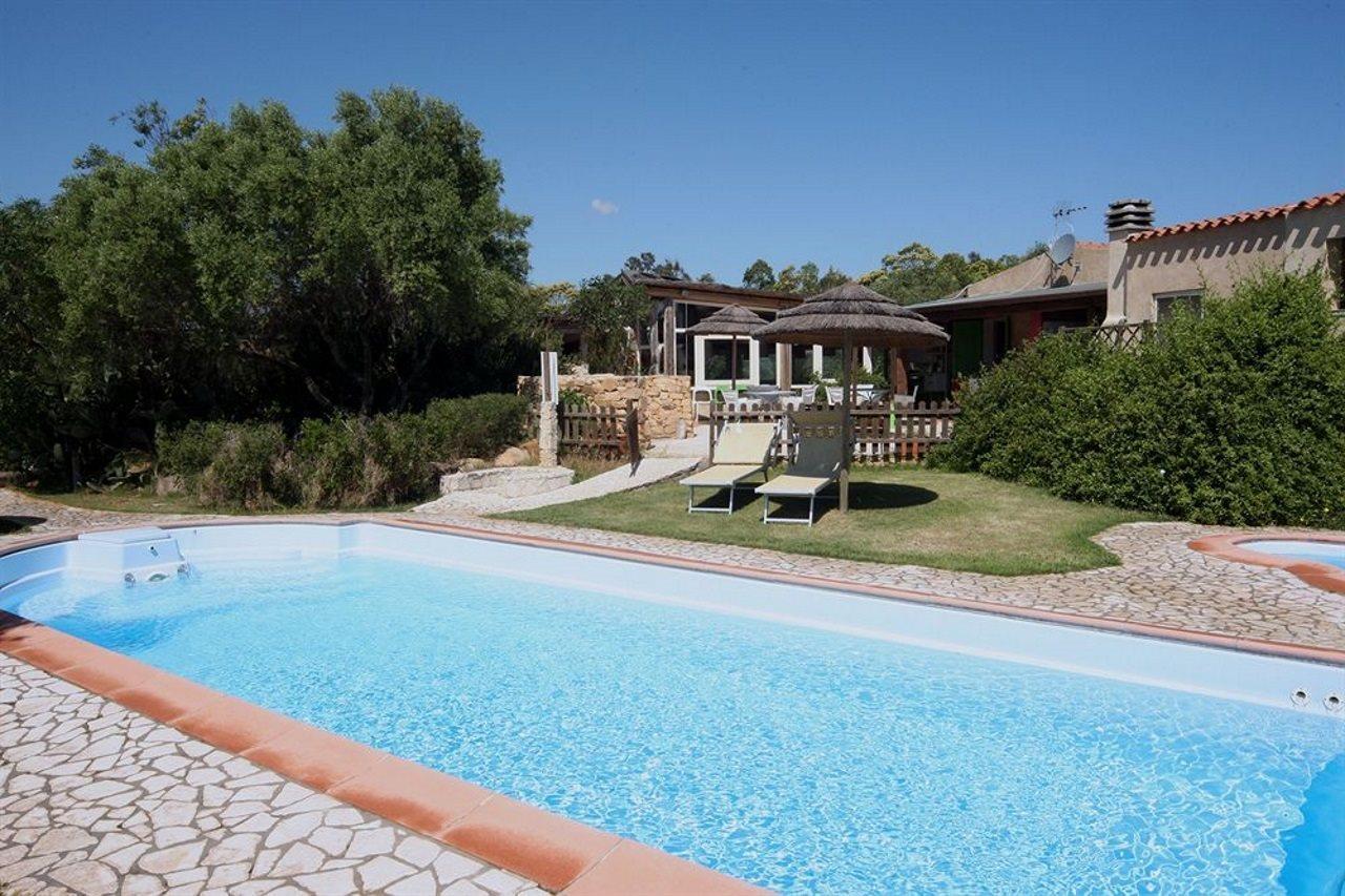 Residence Baia Salinedda Capo Coda Cavallo Esterno foto