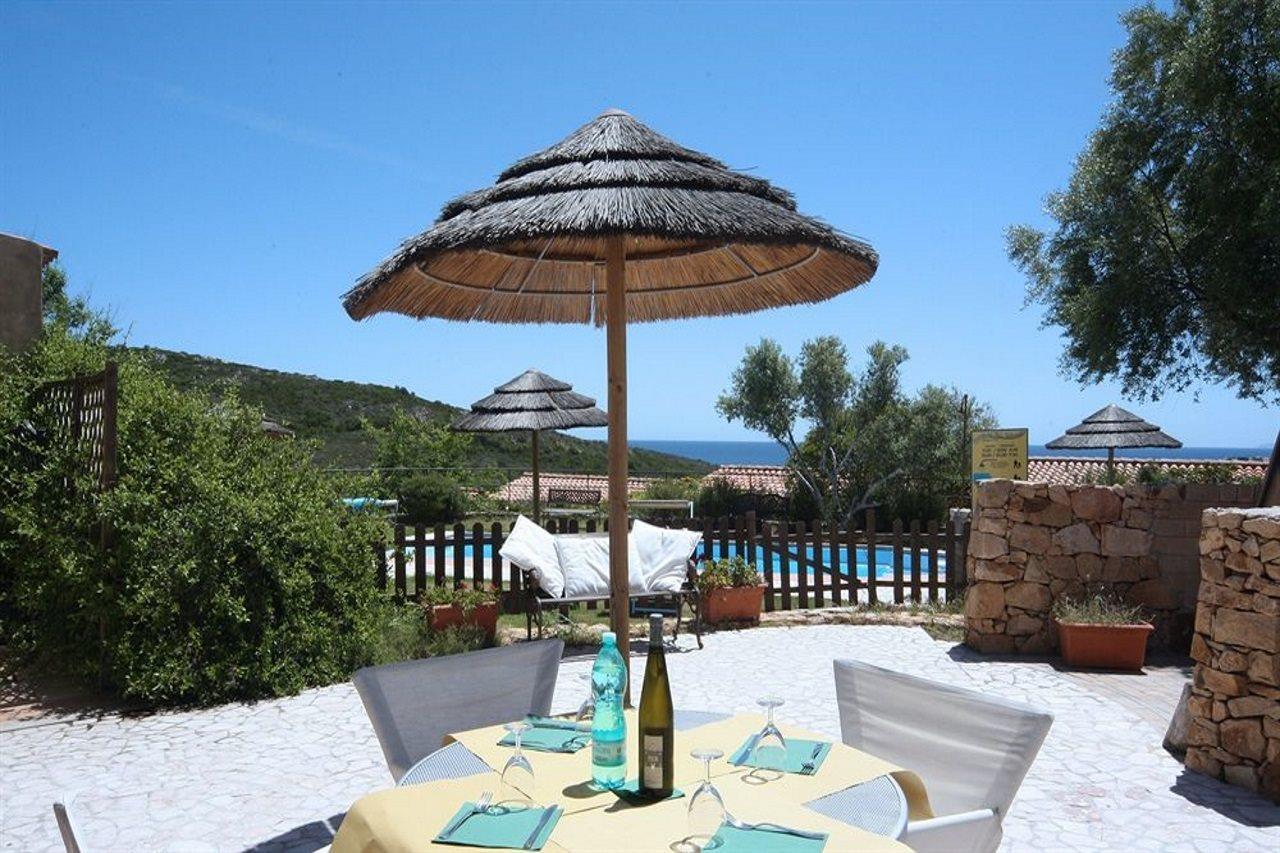 Residence Baia Salinedda Capo Coda Cavallo Esterno foto