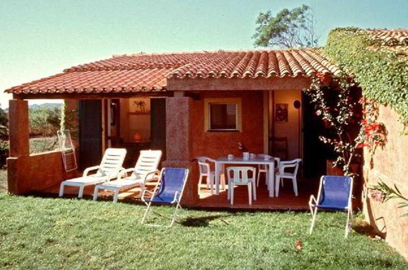 Residence Baia Salinedda Capo Coda Cavallo Esterno foto